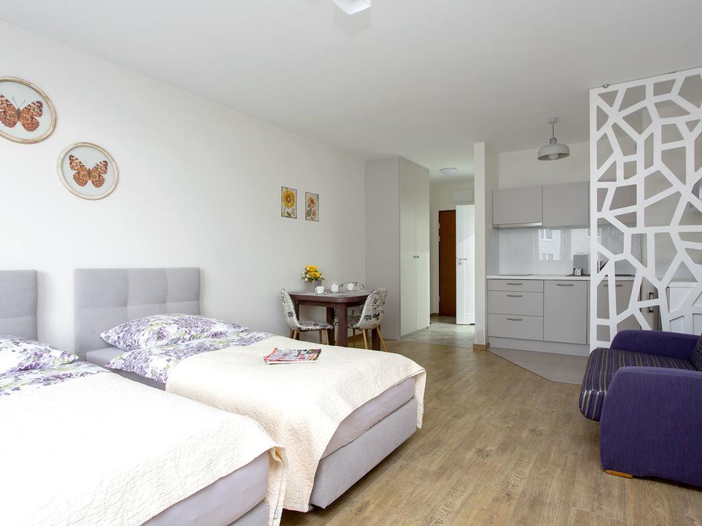 Manhattan Place Apartament Varşovia Exterior foto